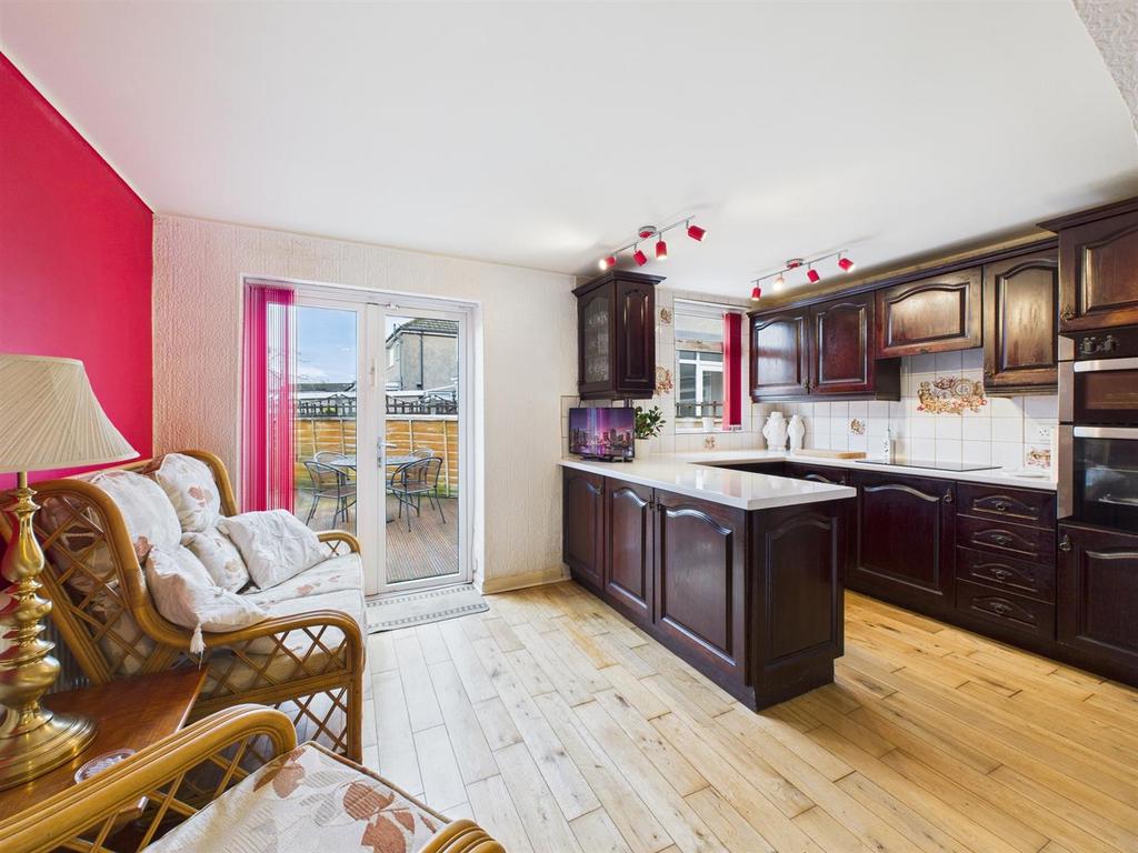 Open Plan Kitchen/Dining Room