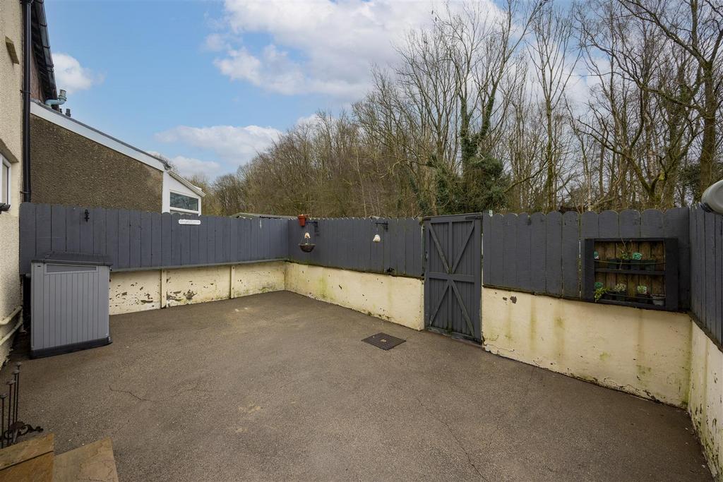 Rear Patio Garden