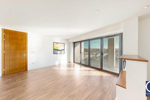 2 bedroom apartment for sale, Charlotte Court, East Barnet Road, London, EN4