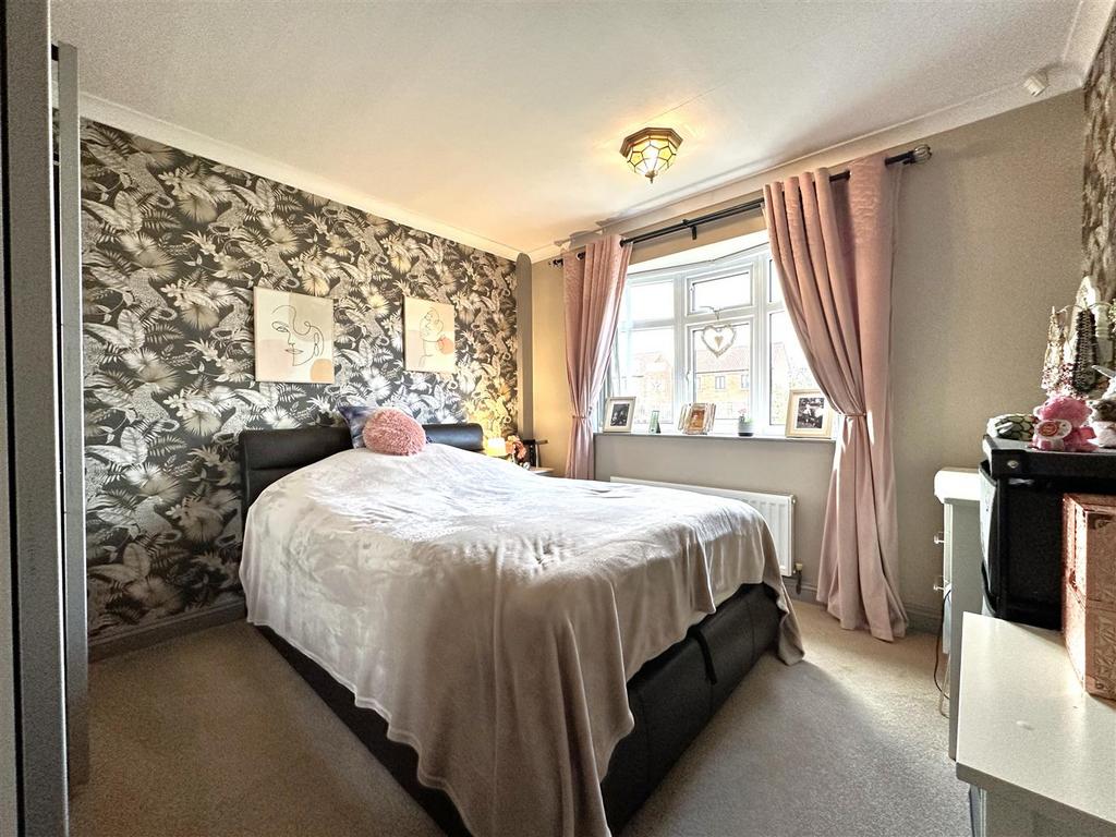 Master Bedroom 906