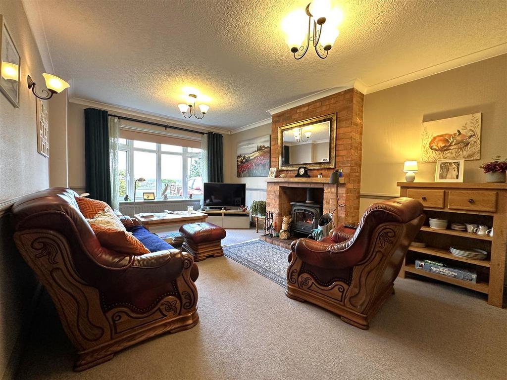 Generous Lounge 114