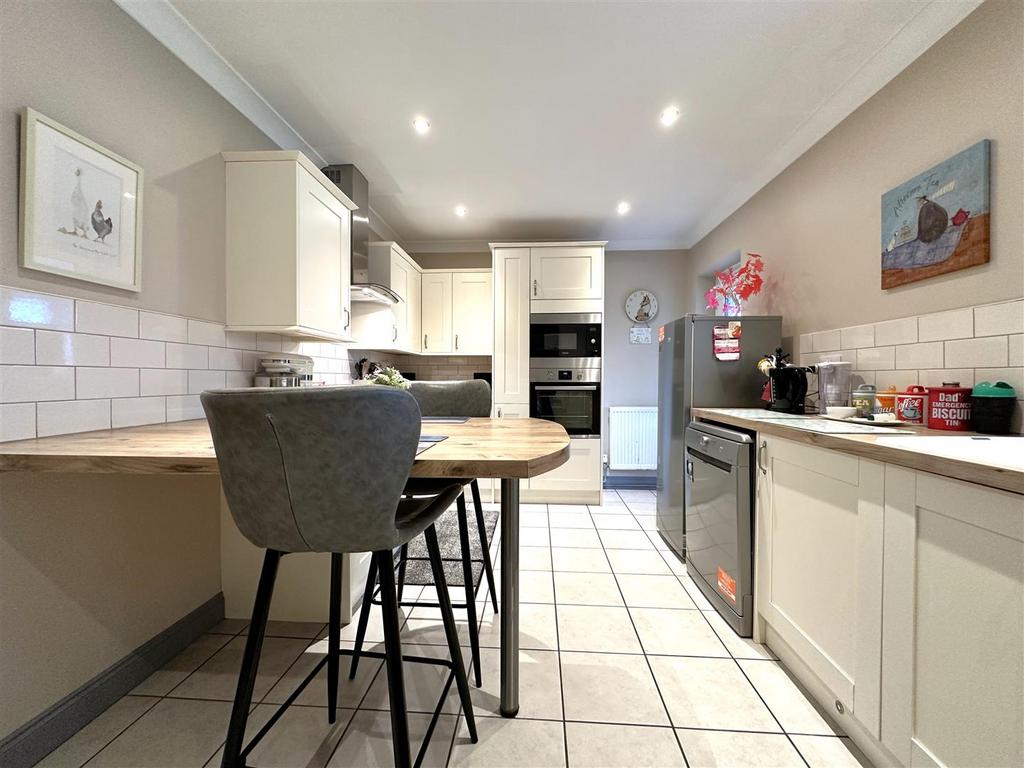 Contemporary Kitchen/Diner 008