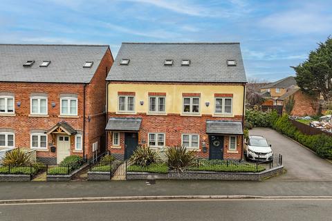 3 bedroom semi-detached house for sale, 79, Whetstone LE8