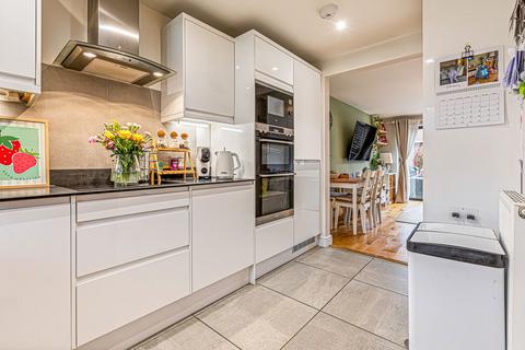 3 bedroom semi-detached house for sale, 79, Whetstone LE8