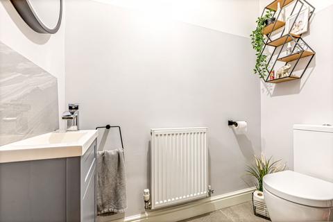 3 bedroom semi-detached house for sale, 79, Whetstone LE8