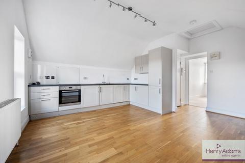 1 bedroom apartment for sale, Station Road, Petersfield, GU32