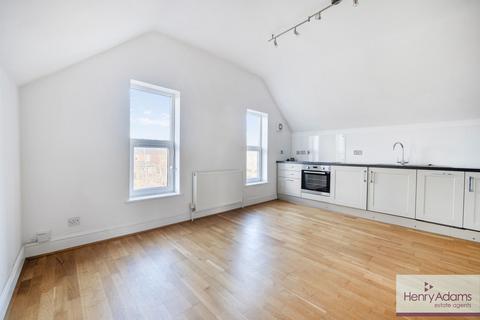 1 bedroom apartment for sale, Station Road, Petersfield, GU32