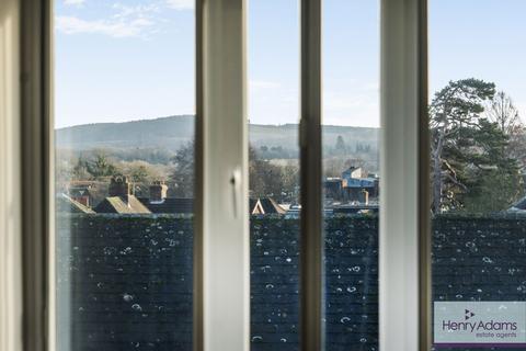 1 bedroom apartment for sale, Station Road, Petersfield, GU32
