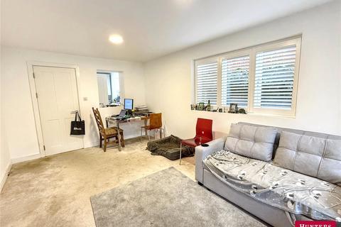 1 bedroom apartment for sale, Manorside, Barnet, EN5