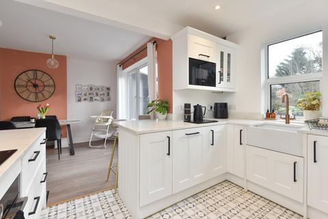 2 bedroom semi-detached house for sale, Radnor Park Road, Folkestone