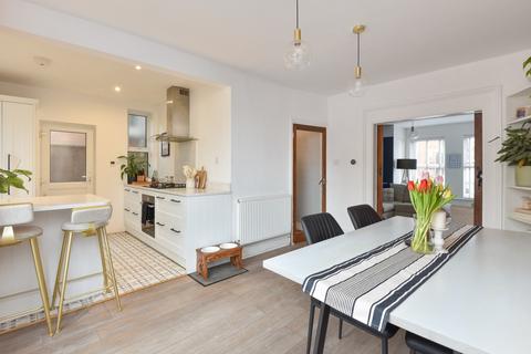 2 bedroom semi-detached house for sale, Radnor Park Road, Folkestone