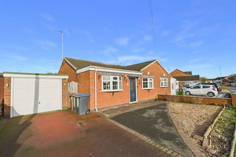 2 bedroom semi-detached bungalow for sale, Roston Drive, Hinckley