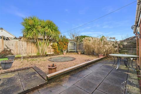 2 bedroom semi-detached bungalow for sale, Roston Drive, Hinckley