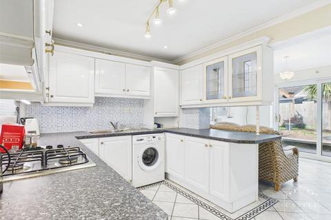 2 bedroom semi-detached bungalow for sale, Roston Drive, Hinckley