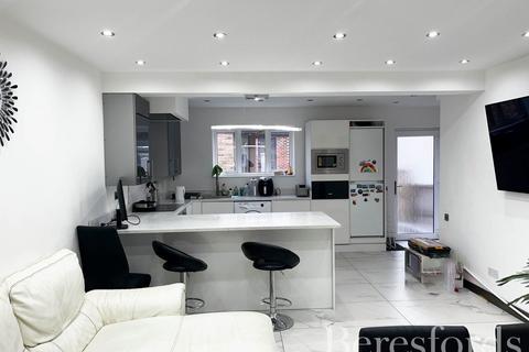 undefined, Paines Brook Way, Romford, RM3