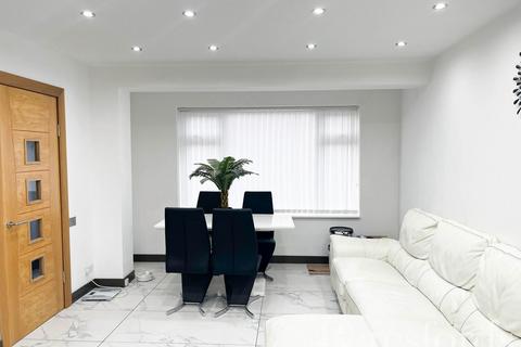 undefined, Paines Brook Way, Romford, RM3