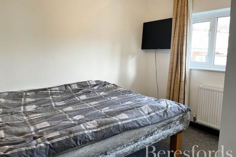 undefined, Paines Brook Way, Romford, RM3