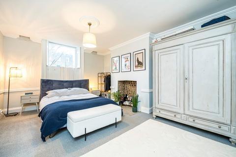 undefined, Camberwell Grove, London SE5