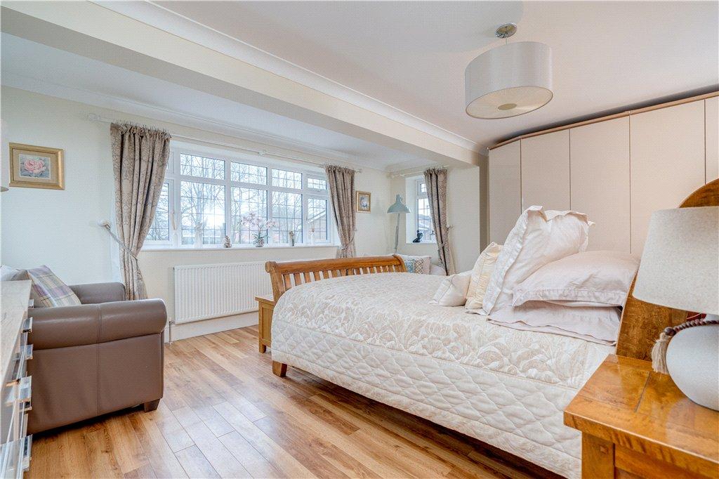 Bedroom Master