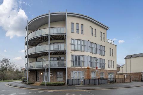 Liverymen Walk, Greenhithe, Kent