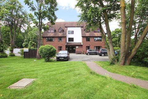 2 bedroom flat for sale, Pond Cottage Lane, West Wickham