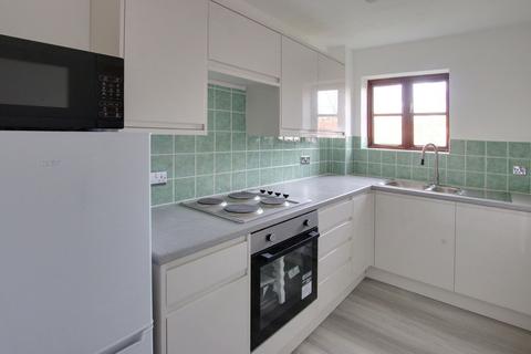 2 bedroom flat for sale, Pond Cottage Lane, West Wickham