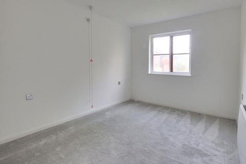 2 bedroom flat for sale, Pond Cottage Lane, West Wickham