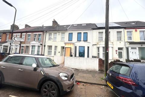 undefined, Florence Road, Southall UB2