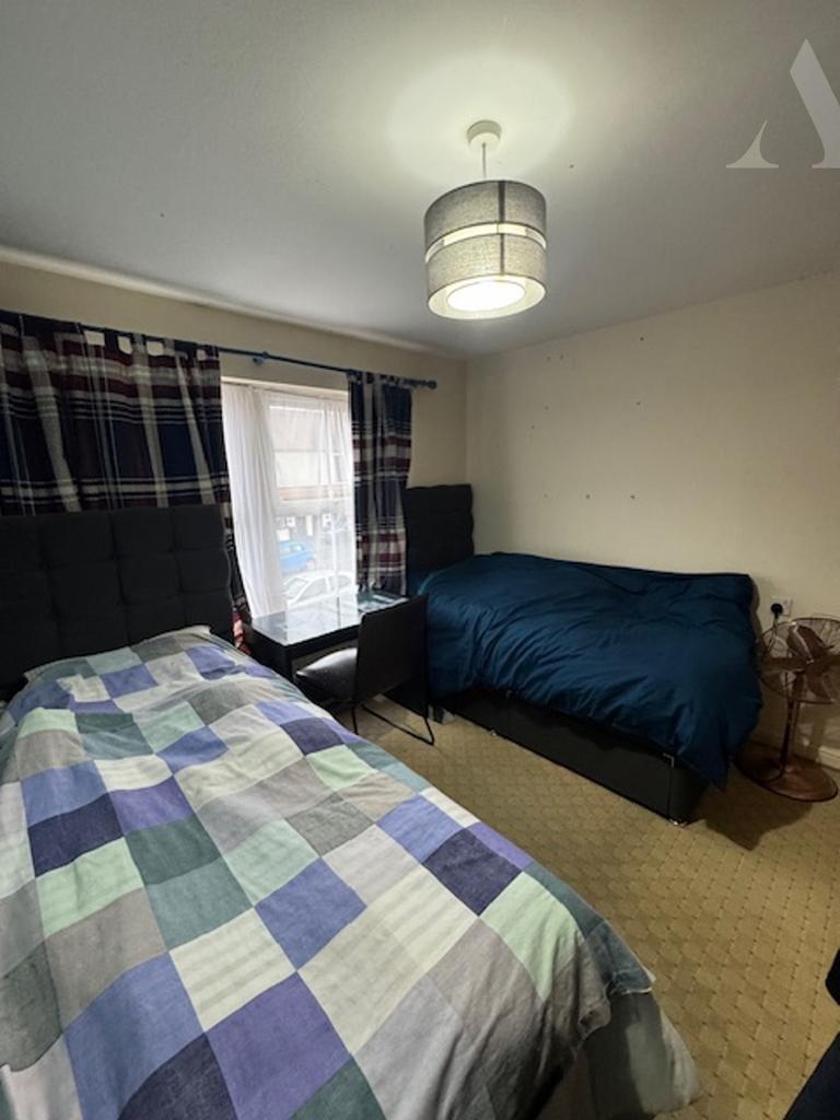 33 College Road Bedroom 2.jpeg