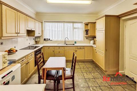 3 bedroom detached bungalow for sale, Repton Road, Swadlincote DE11