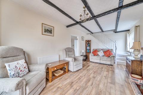undefined, Lois Drive, Shepperton, TW17