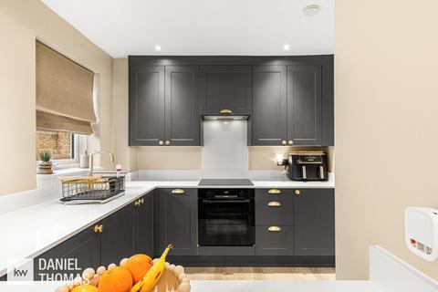 1 bedroom apartment for sale, DANIEL THOMAS | Romeland, Waltham Abbey, EN9 1QZ