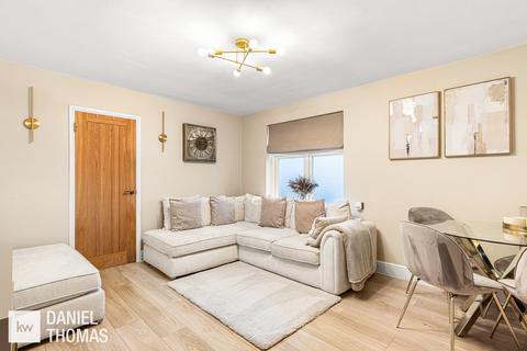 1 bedroom apartment for sale, DANIEL THOMAS | Romeland, Waltham Abbey, EN9 1QZ