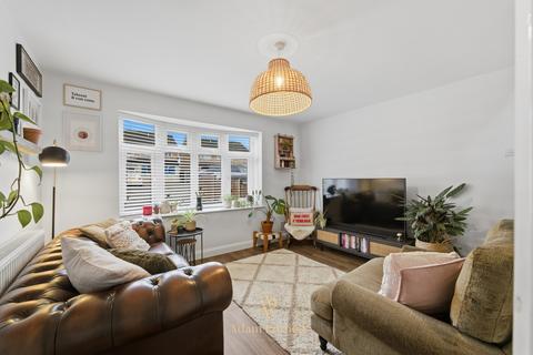 2 bedroom semi-detached house for sale, Warwick Gardens, Hinckley, LE10