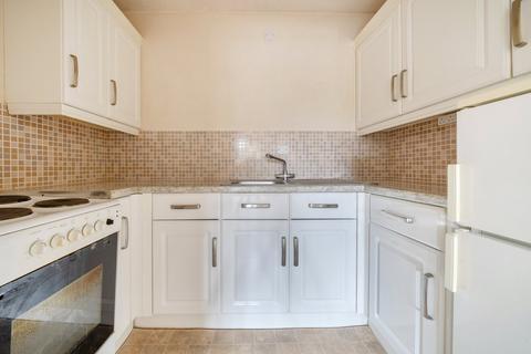 undefined, Tarragon Drive, Surrey GU2