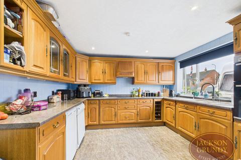 3 bedroom terraced house for sale, Hoe Way, Roade, NN7 2NG