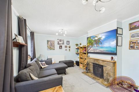 3 bedroom terraced house for sale, Hoe Way, Roade, NN7 2NG