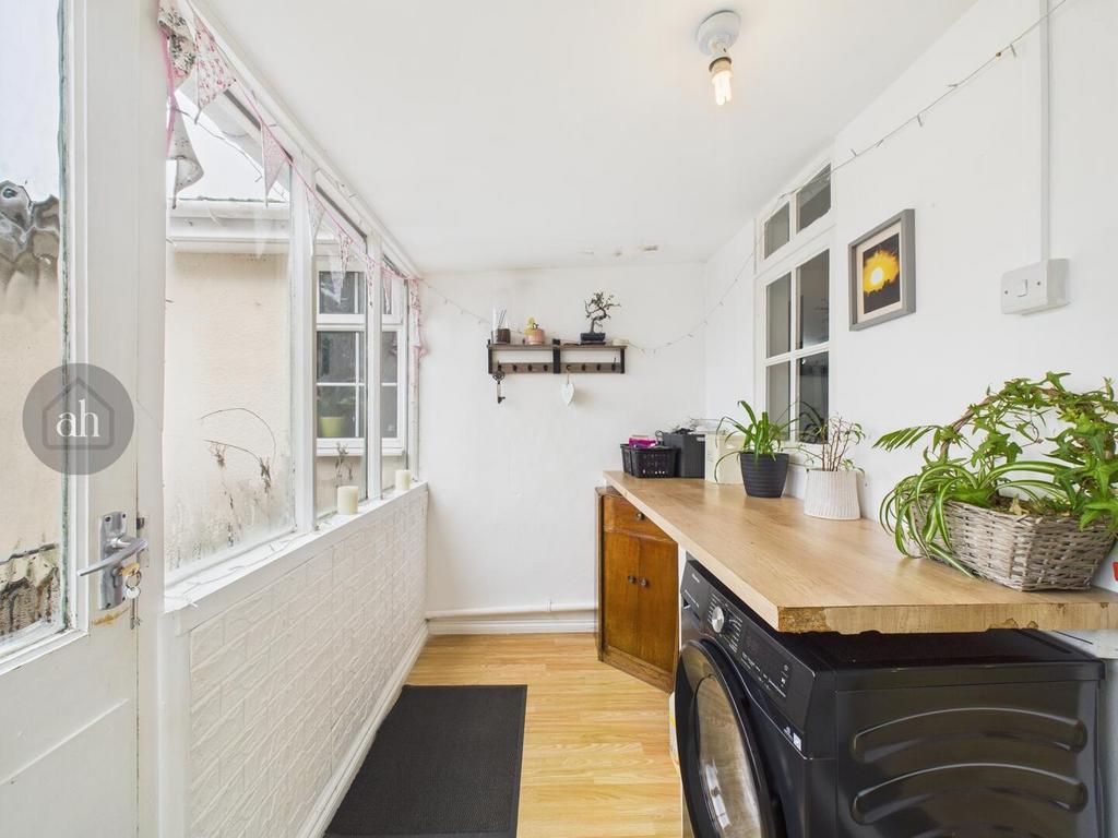 Utility/Porch Area