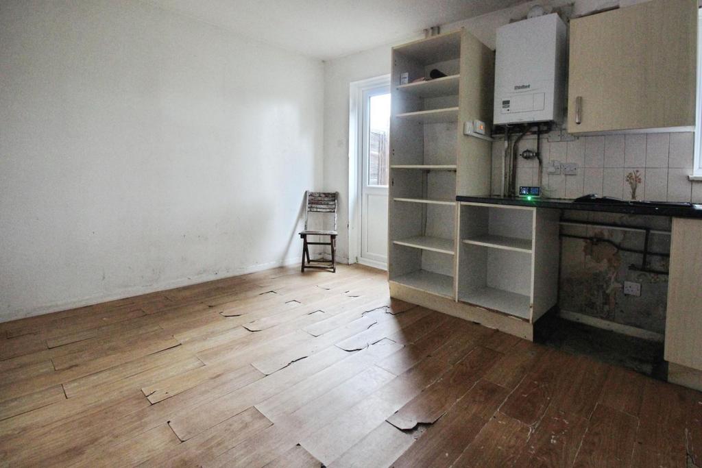 3a35ff42-KITCHEN.JPG