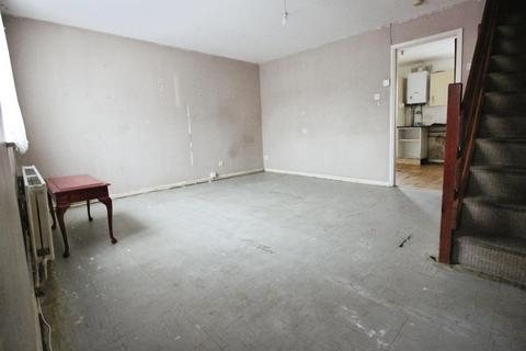 3 bedroom house for sale, Surlingham Close, London