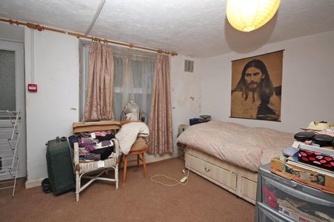 undefined, Market Street, Caernarfon, Gwynedd, LL55