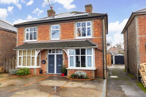 undefined, Brighton Road, Horley RH6