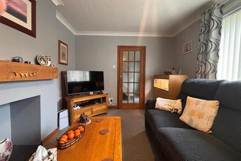 undefined, Llwyncrwn, Pontyates, Llanelli