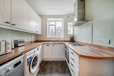 2 bedroom flat for sale, Kingston Upon Thames,  Surrey,  KT2