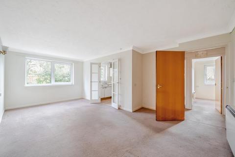 2 bedroom retirement property for sale, Kingfisher Court,  Surbiton,  KT6