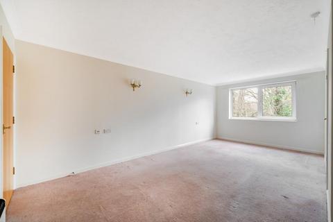 2 bedroom retirement property for sale, Kingfisher Court,  Surbiton,  KT6