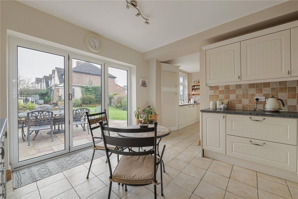 Kitchen/Br