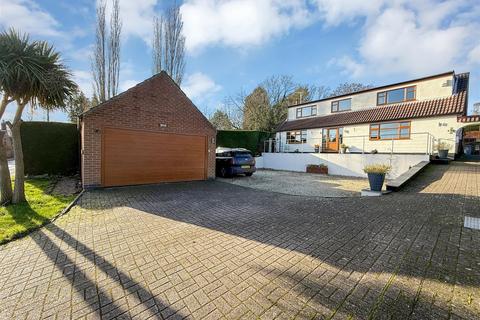 undefined, Bleasby Road, Thurgarton, Nottingham