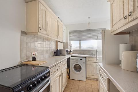 undefined, Overton Road, Sutton