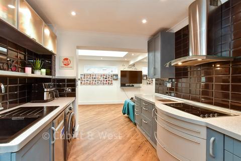 undefined, Broadview Gardens, Worthing, West Sussex